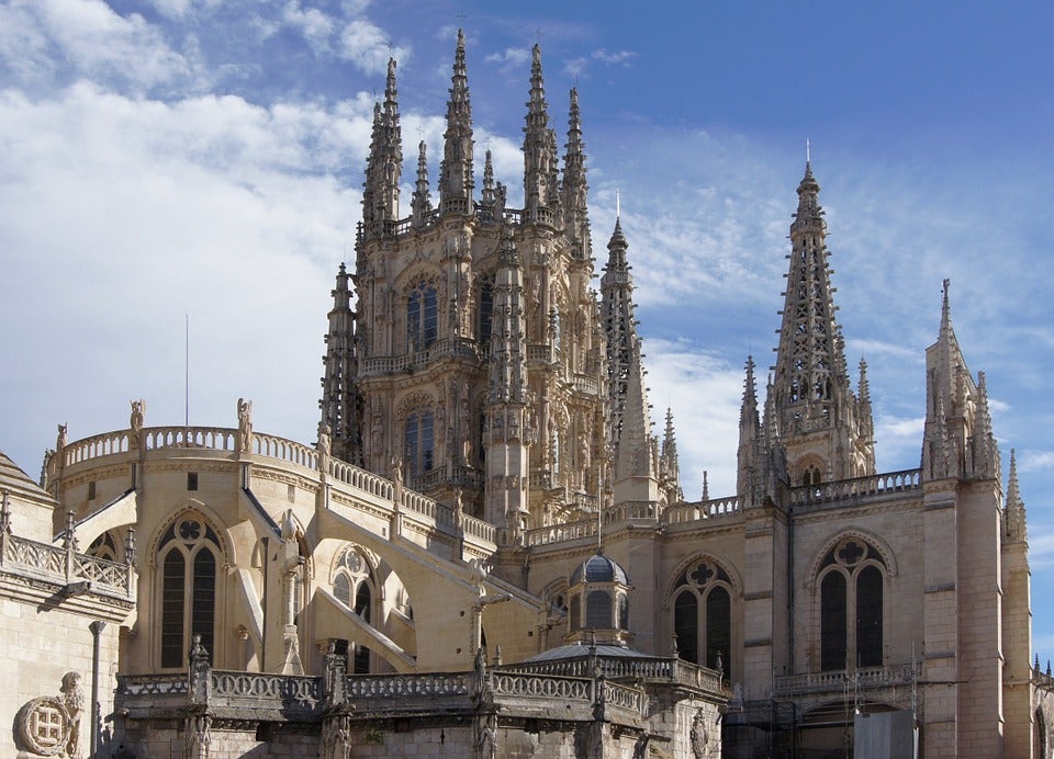 La Cultureta 5x31: Construcción y reconstrucción de catedrales, renacimiento de Europa La Cultureta 5x31: Construcción y reconstrucción de catedrales, renacimiento de Europa