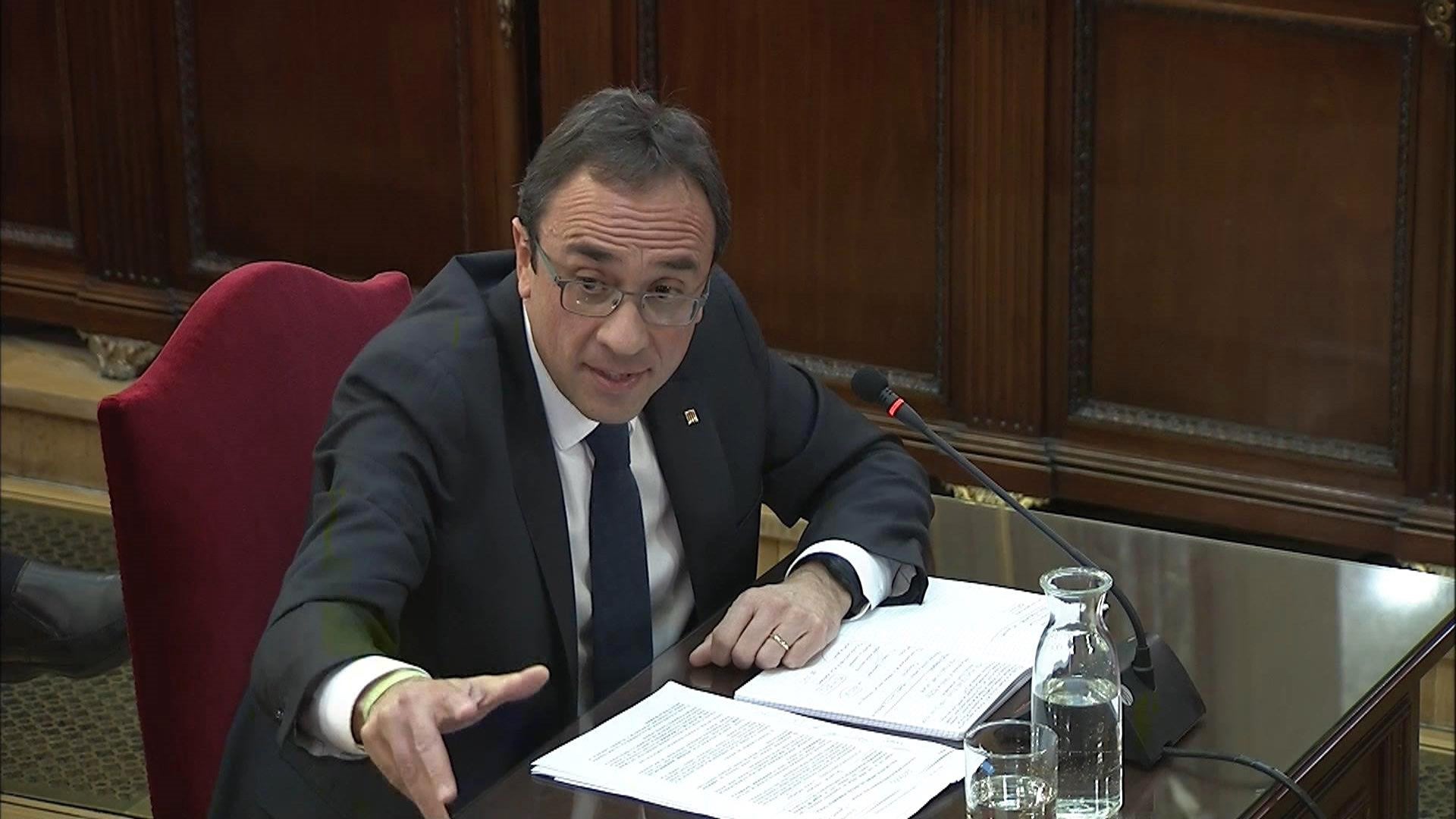Josep Rull defiende que apostaron por el 1-O por la falta de autoridad moral del Tribunal Constitucional Josep Rull defiende que apostaron por el 1-O por la falta de autoridad moral del Tribunal Constitucional