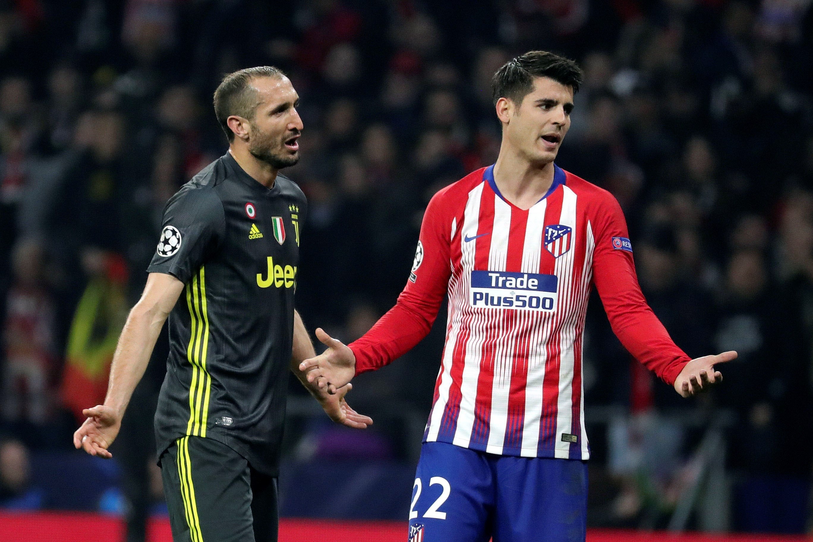Álvaro Morata: "Para mí no es falta, es gol; es difícil tirar a uno de los centrales más fuertes del mundo" Álvaro Morata: "Para mí no es falta, es gol; es difícil tirar a uno de los centrales más fuertes del mundo"