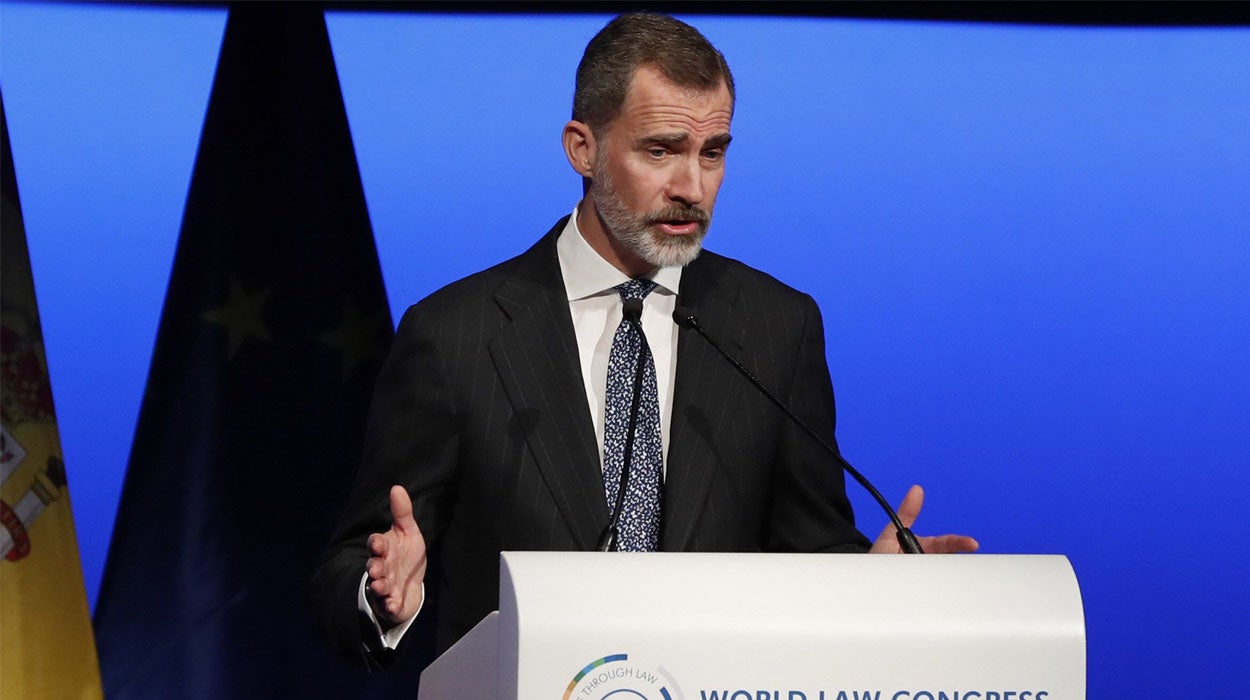 Rey Felipe VI: "La defensa de la democracia debe ser la defensa del estado de derecho. No hay libertad sin leyes" Rey Felipe VI: "La defensa de la democracia debe ser la defensa del estado de derecho. No hay libertad sin leyes"