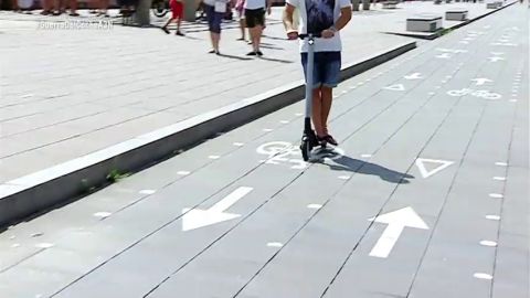 La invasi&oacute;n de patinetes compartidos pilla por sorpresa a las ciudades espa&ntilde;olas