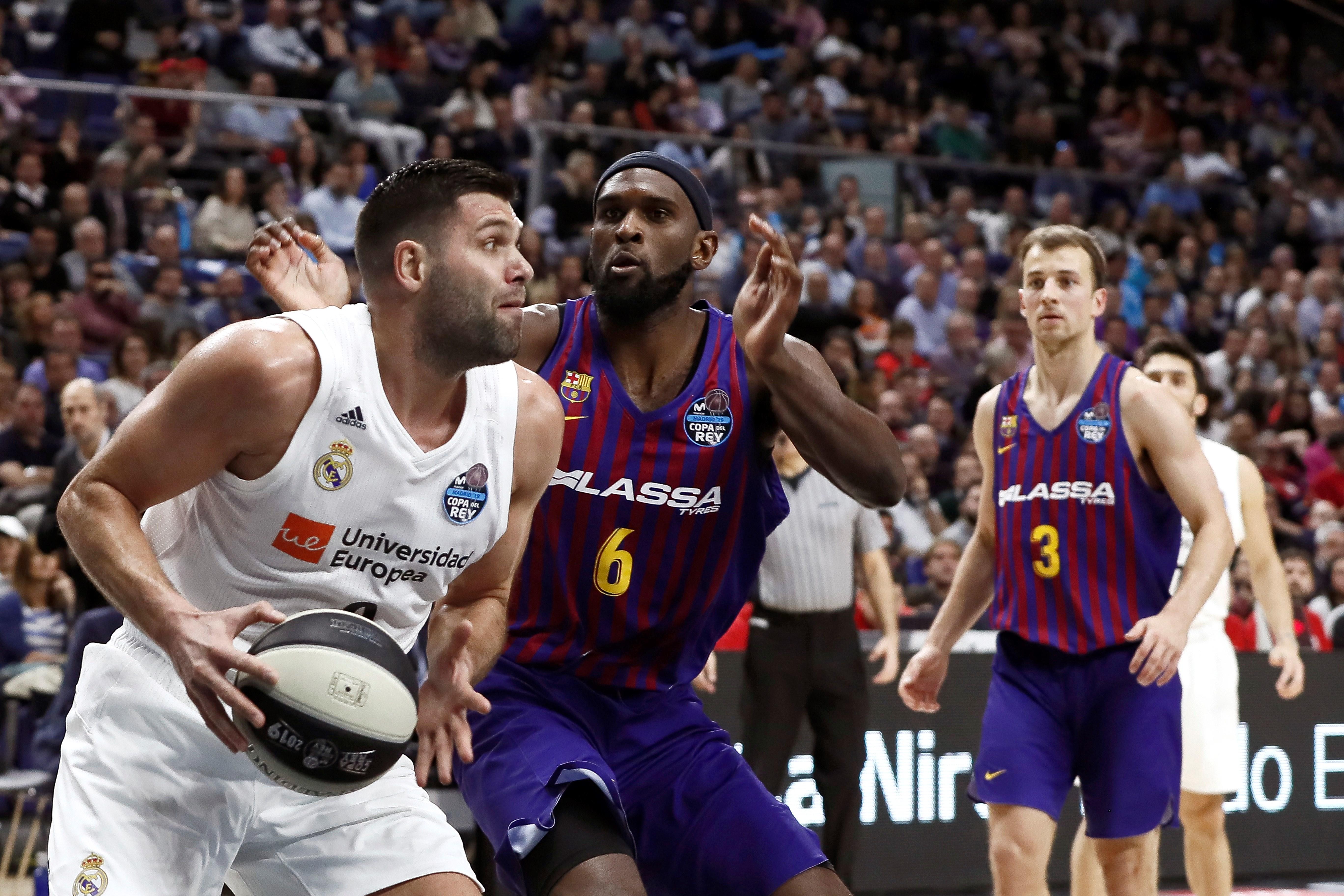 Felipe Reyes renueva con el Real Madrid por una temporada Felipe Reyes renueva con el Real Madrid por una temporada