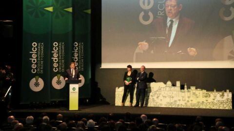El presidente de la Generalitat en la apertura del acto de Cedelco en Elche