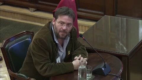 Dante Fachin declara que el 20S vio a "20 periodistas subidos a los coches de la Guardia Civil"
