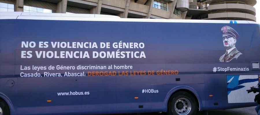 Vista del autobús de la asociación HazteOir.org en Madrid Vista del autobús de la asociación HazteOir.org en Madrid