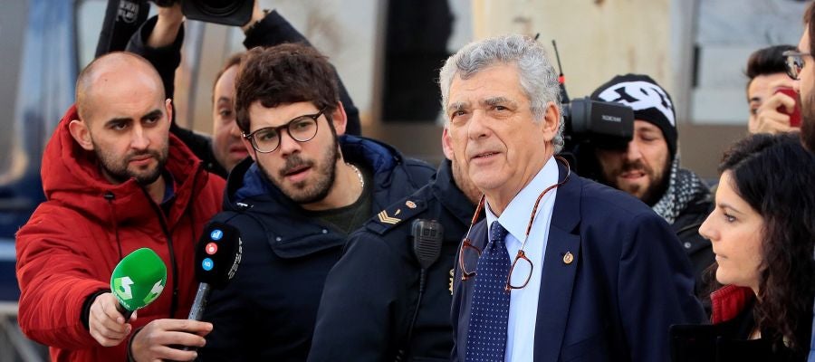 Ángel María Villar saliendo de la Audiencia Nacional Ángel María Villar saliendo de la Audiencia Nacional