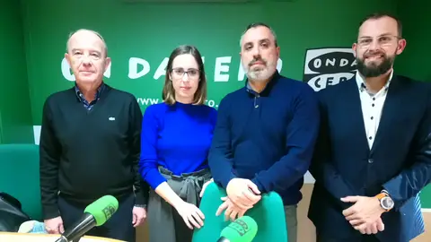 Esther Díez (Compromís), Vicente Granero (PP), Juan Antonio Sempere (Ciudadanos) y el profesor José Ruiz debaten sobre esta nueva polémica Esther Díez (Compromís), Vicente Granero (PP), Juan Antonio Sempere (Ciudadanos) y el profesor José Ruiz debaten sobre esta nueva polémica