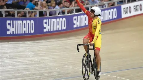 Sebastián Mora celebra el Mundial de Londres Sebastián Mora celebra el Mundial de Londres