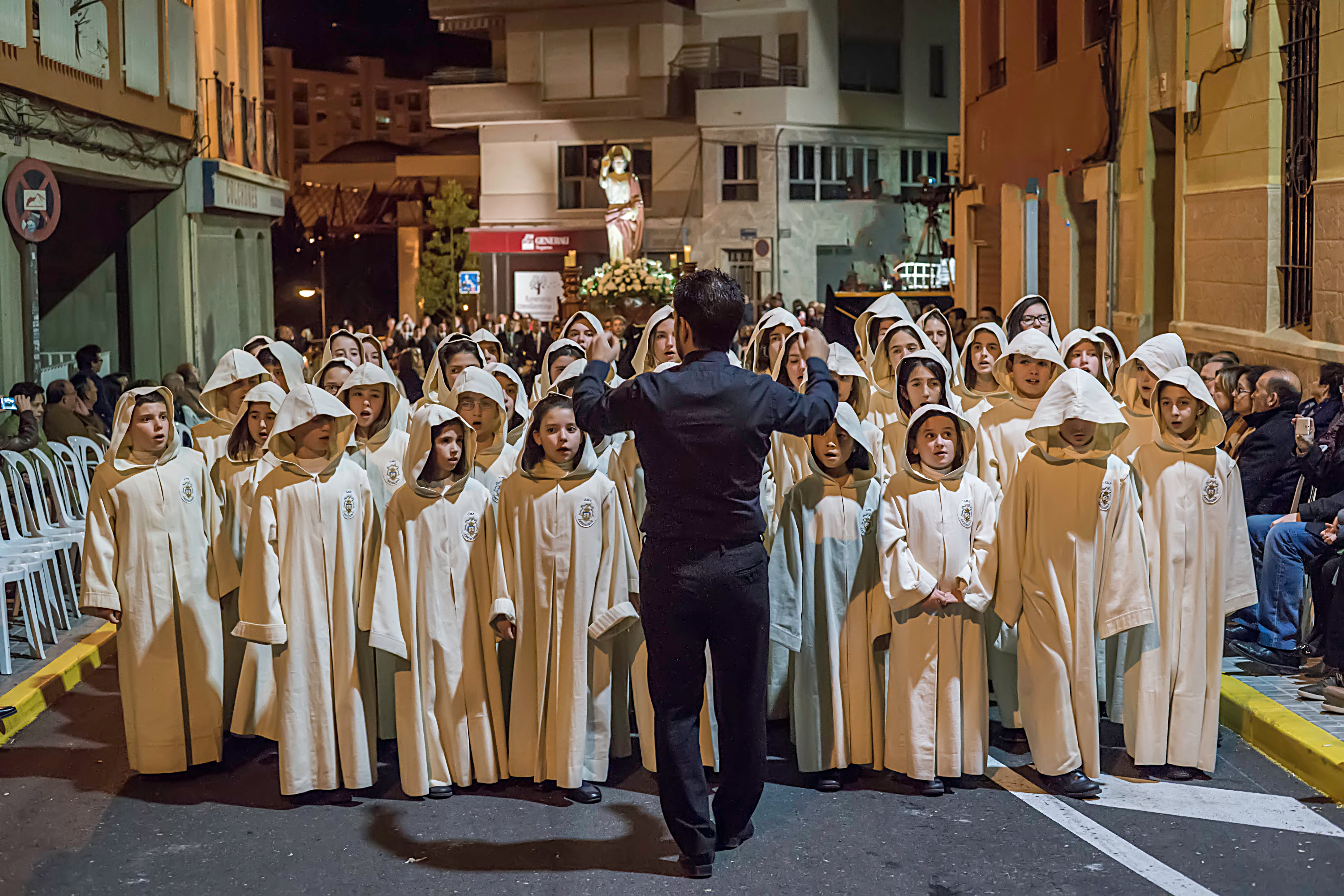 El Coro de Nuestra Señora del Carmen de Crevillent y la Escolanía del Misteri se unen en concierto El Coro de Nuestra Señora del Carmen de Crevillent y la Escolanía del Misteri se unen en concierto