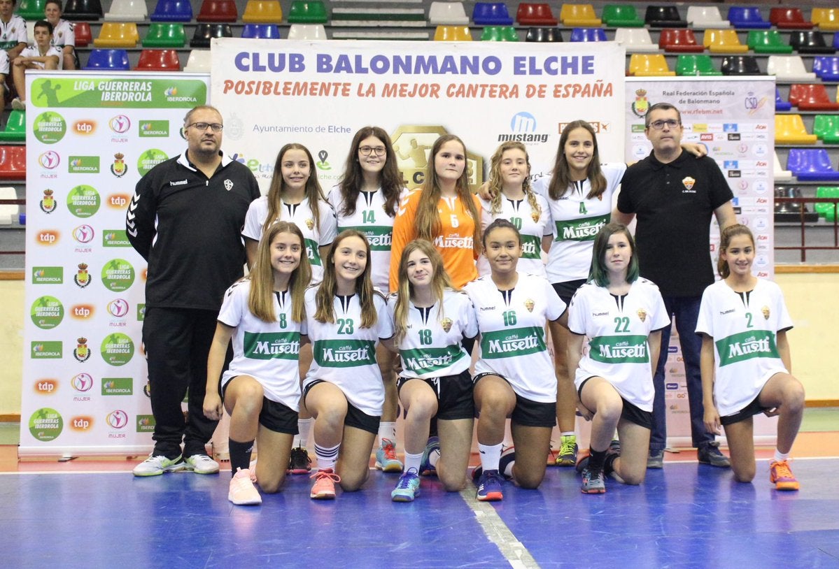 Mario Dosuna deja el Elche y se marcha al Agustinos de Alicante Mario Dosuna deja el Elche y se marcha al Agustinos de Alicante