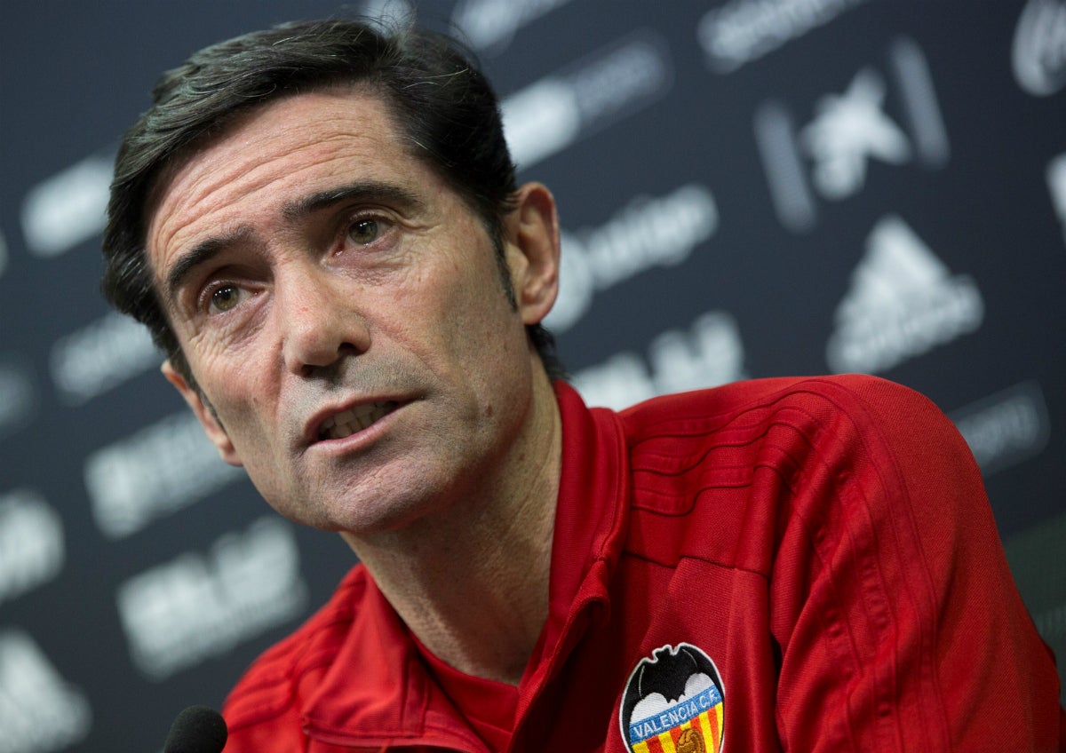 Marcelino saca pecho tras llegar a la final de Copa: "Solo nosotros y el Barcelona estamos vivos en tres competiciones" Marcelino saca pecho tras llegar a la final de Copa: "Solo nosotros y el Barcelona estamos vivos en tres competiciones"