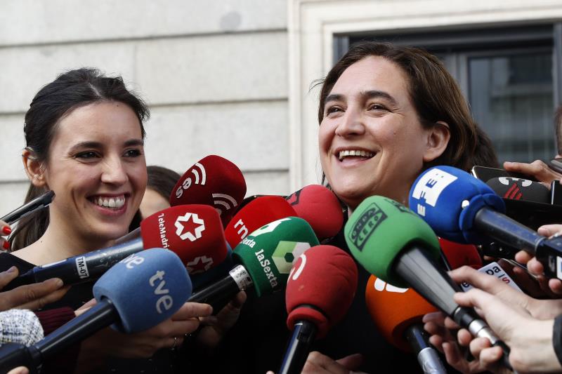 Montero y Colau acusan al Gobierno de "falta de valentía" por no limitar los precios del alquiler Montero y Colau acusan al Gobierno de "falta de valentía" por no limitar los precios del alquiler