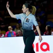 La árbitra Yasmina Alcaraz La árbitra Yasmina Alcaraz