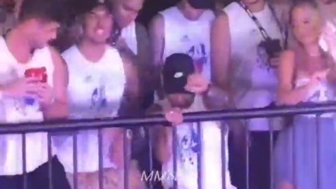 Los bailes de Neymar en el carnaval de Salvador mientras se recupera de su lesi&oacute;n