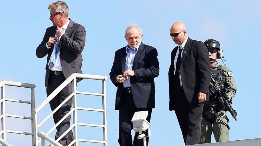Lula da Silva regresa a prisi&oacute;n tras participar en el funeral de uno de sus nietos