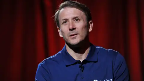 Gaizka Mendieta. Gaizka Mendieta.