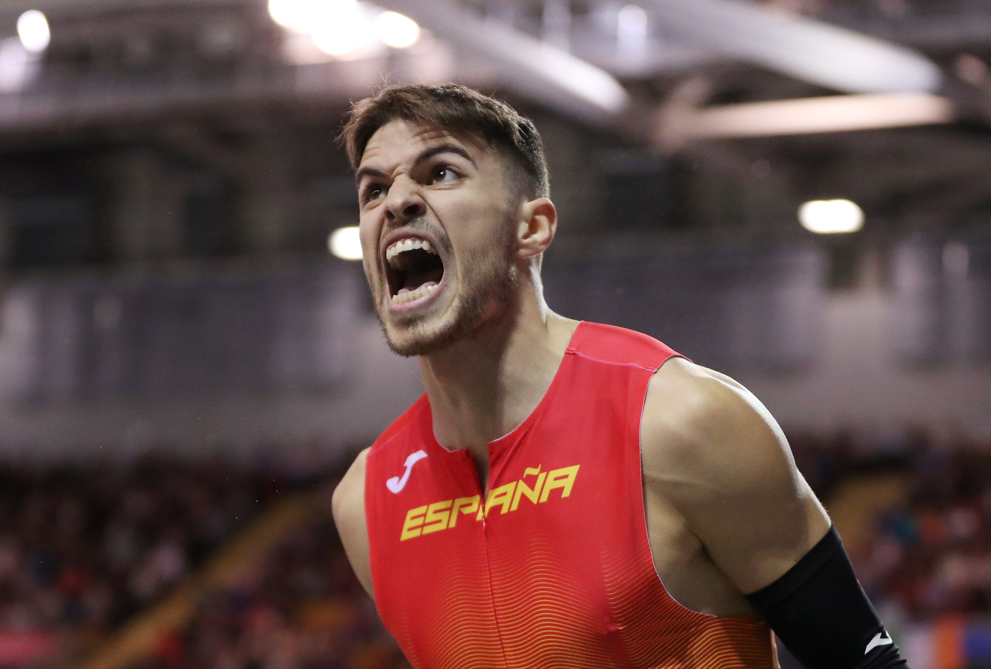 Óscar Husillos gana la medalla de plata en la final de 400 metros de los campeonatos de Europa Óscar Husillos gana la medalla de plata en la final de 400 metros de los campeonatos de Europa