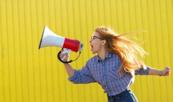 Natza Farré, comisaria de 'Feminista tenias que ser': "Se tiene que llevar más la desobediencia y romper más moldes" Natza Farré, comisaria de 'Feminista tenias que ser': "Se tiene que llevar más la desobediencia y romper más moldes"