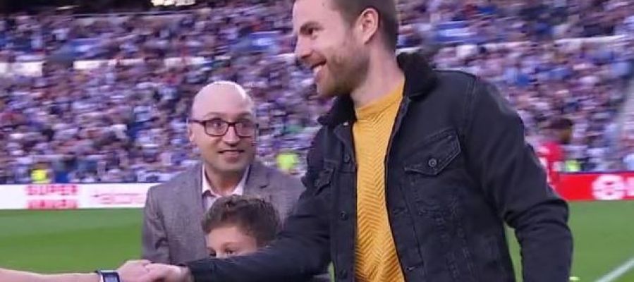 Jesús Vidal hizo el saque de honor en Anoeta Jesús Vidal hizo el saque de honor en Anoeta
