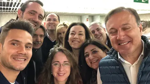 José Ramón Bauzá, Xavier Pericay y Joan Mesquida acompañando a cargos y afiliados de Ciudadanos José Ramón Bauzá, Xavier Pericay y Joan Mesquida acompañando a cargos y afiliados de Ciudadanos