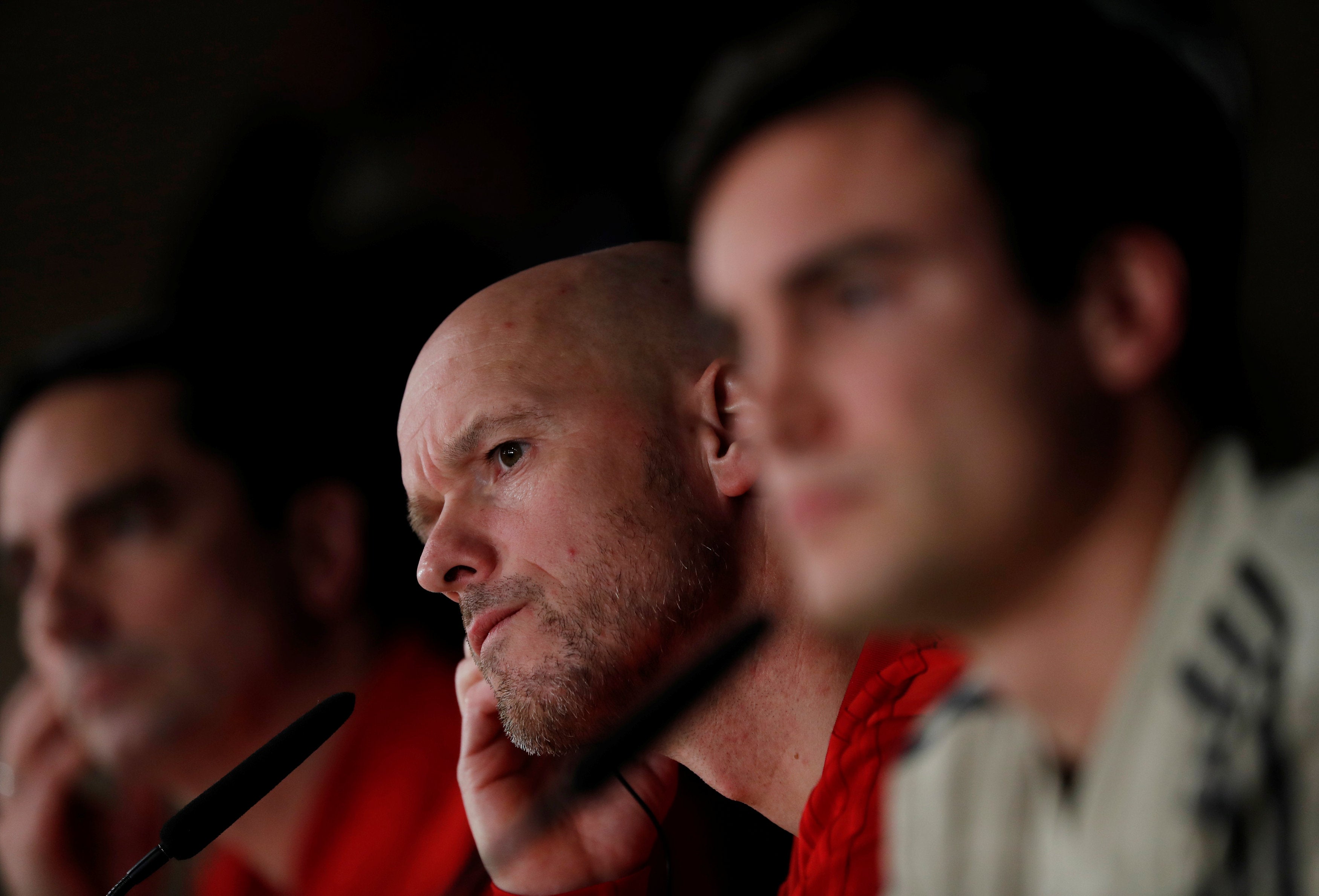 Ten Hag: "La Champions es el último cartucho del Real Madrid, nos va a querer coger el cuello" Ten Hag: "La Champions es el último cartucho del Real Madrid, nos va a querer coger el cuello"