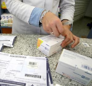 Expedición de medicamentos con receta en una farmacia Expedición de medicamentos con receta en una farmacia