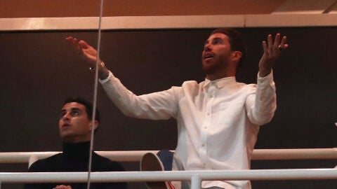Sergio Ramos, viendo el partido contra el Ajax en el palco