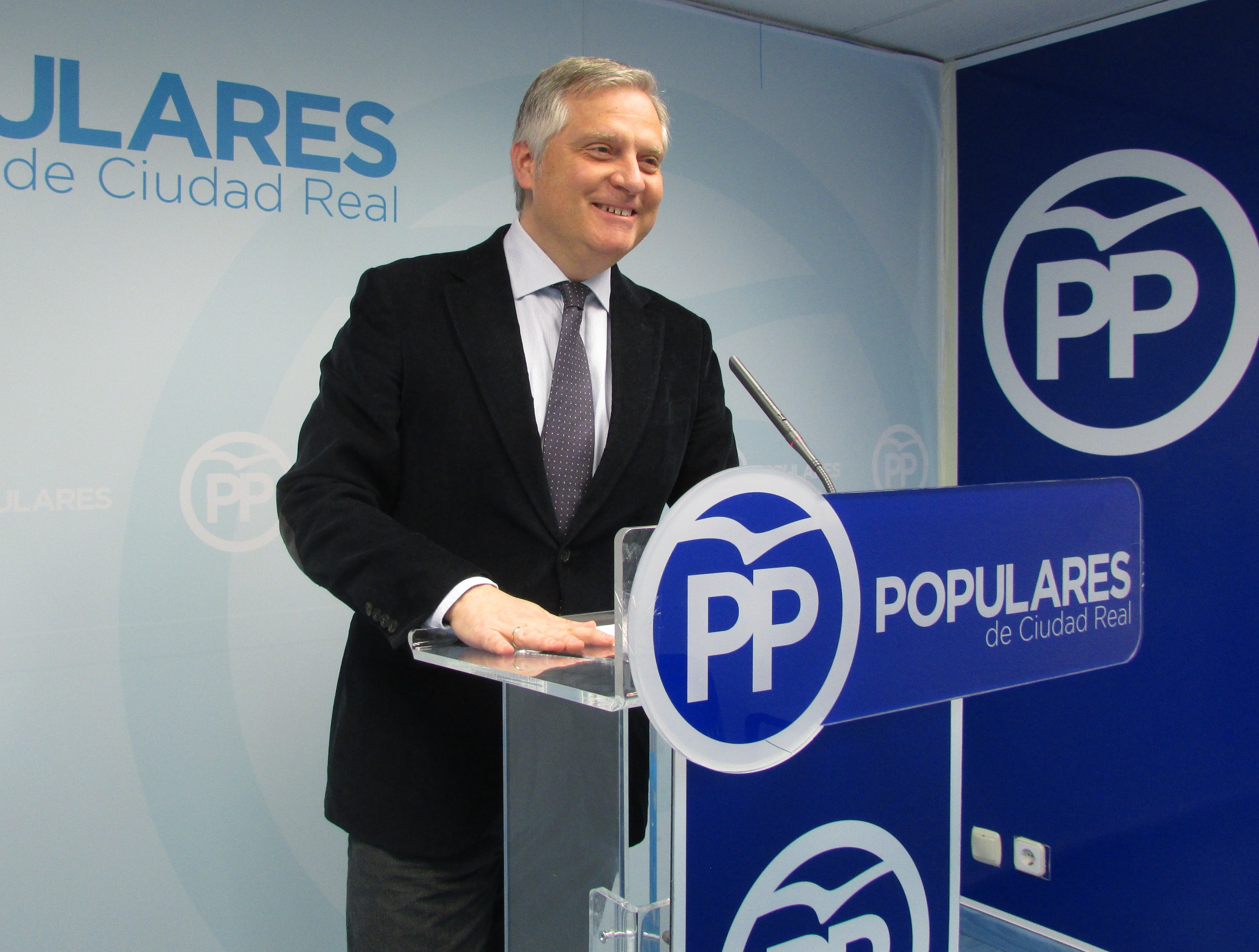 Cañizares: "Que Zamora aproveche la presencia de Sánchez para que ponga a funcionar los autobuses a gas" Cañizares: "Que Zamora aproveche la presencia de Sánchez para que ponga a funcionar los autobuses a gas"