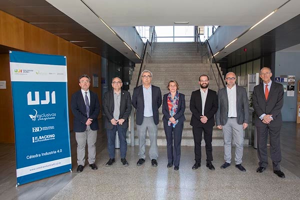 La Cátedra Industria 4.0 de la UJI buscará nuevas formas de organizar los medios de producción en el sector industrial La Cátedra Industria 4.0 de la UJI buscará nuevas formas de organizar los medios de producción en el sector industrial