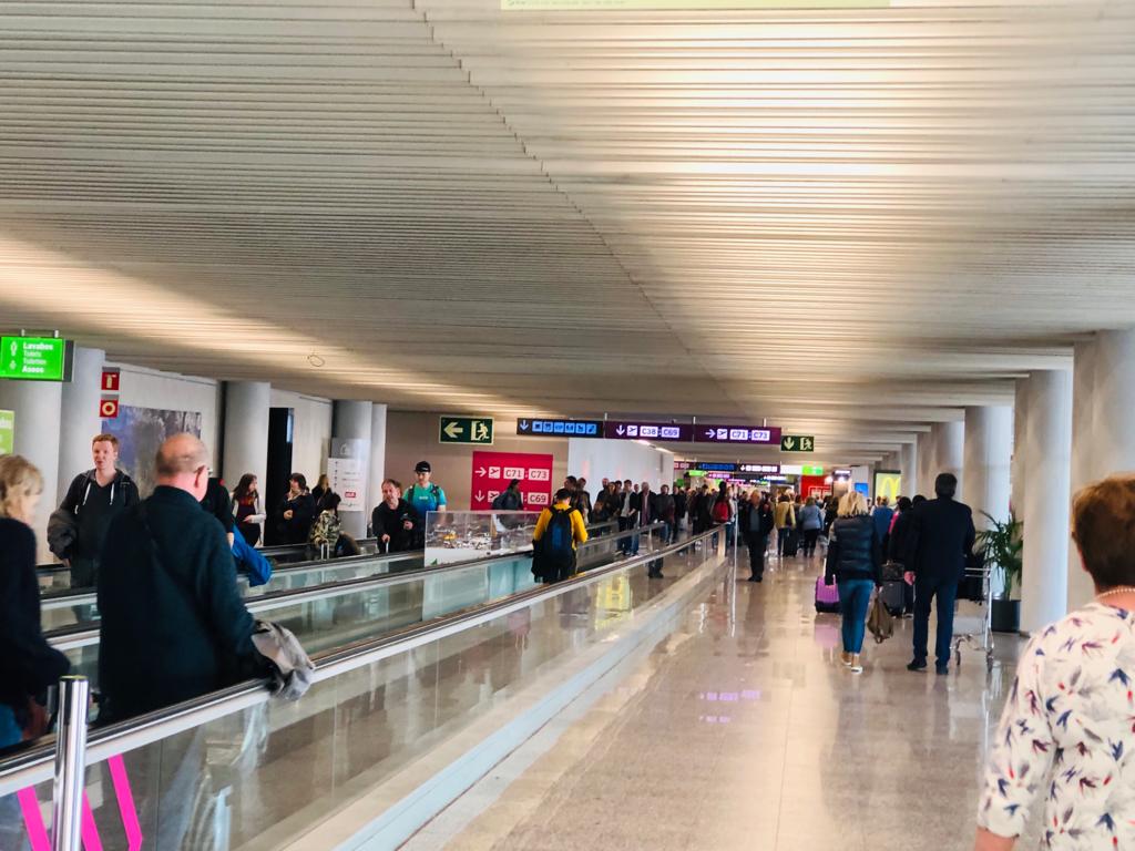 El mal tiempo provoca retrasos generalizados en los aeropuertos de Baleares El mal tiempo provoca retrasos generalizados en los aeropuertos de Baleares
