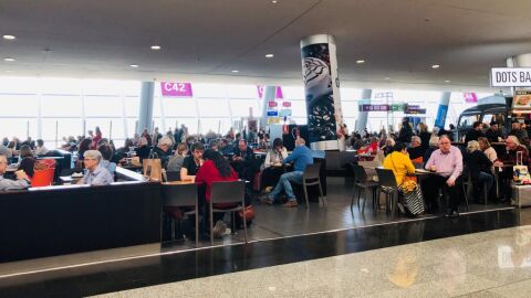 Sala de espera del Aeropuerto de Son Sant Joan 