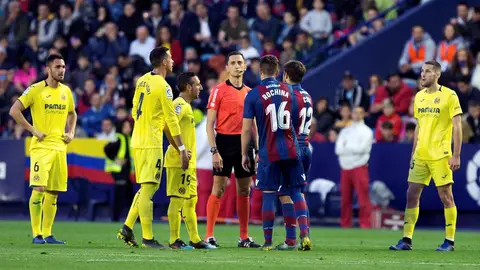 Momento del partido entre Levante y Villarreal Momento del partido entre Levante y Villarreal