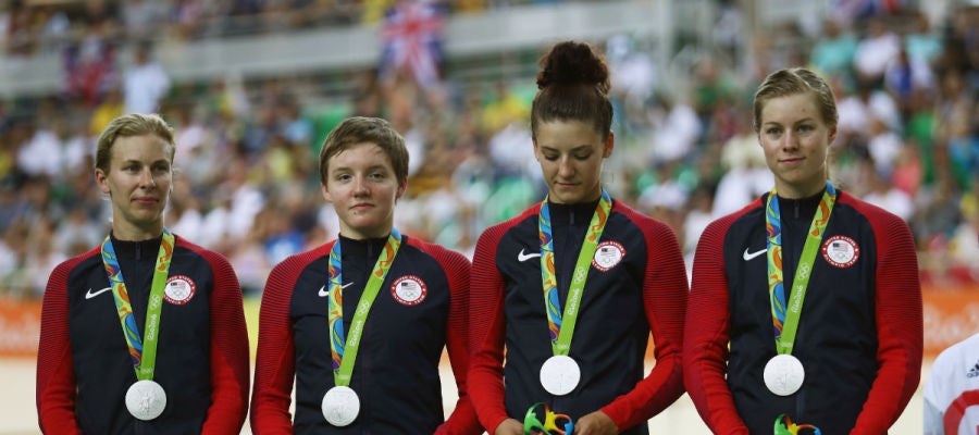 Kelly Catlin, segunda por la izquierda en la imagen Kelly Catlin, segunda por la izquierda en la imagen