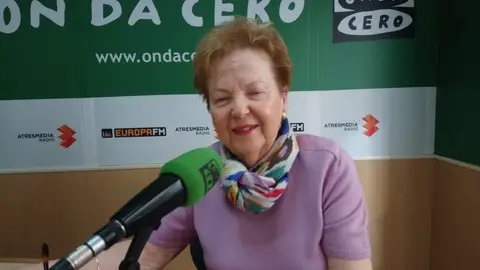 Loli Romero, Telefono de la esperanza en Elche Loli Romero, Telefono de la esperanza en Elche