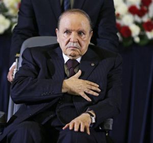 Buteflika renuncia a presentarse a las elecciones de Argelia. Buteflika renuncia a presentarse a las elecciones de Argelia.