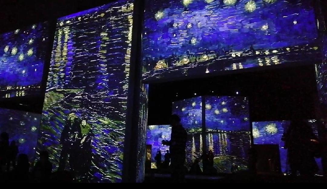 'Van Gogh, alive-The Experience' 'Van Gogh, alive-The Experience'