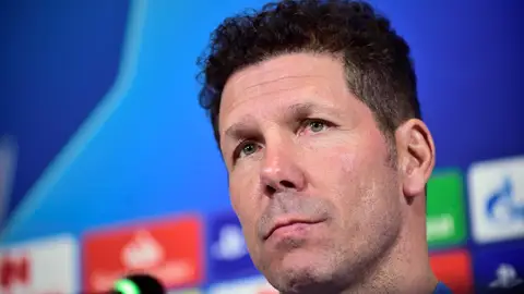 Simeone, en rueda de prensa en Turín Simeone, en rueda de prensa en Turín