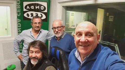 Tertulianos de Ourense en la onda Tertulianos de Ourense en la onda