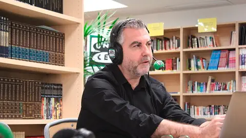 Carlos Alsina durante el especial 11M, 15 años después Carlos Alsina durante el especial 11M, 15 años después