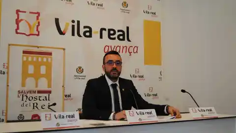 L´alcalde José Benlloch ha explicat els detalls de l´an-nulació del contracte de venda de l´inmoble. El consistori ha aconseguit anul•lar el contracte de reserva per a la revenda de l'immoble.