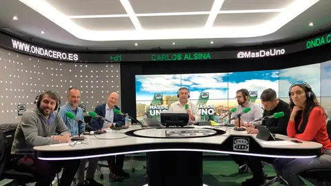 La España que madruga: Rafa Latorre, Félix José Casillas, Carlos Rodríguez Braun, Carlos Alsina, Rubén Amón y Marta García Aller La España que madruga: Rafa Latorre, Félix José Casillas, Carlos Rodríguez Braun, Carlos Alsina, Rubén Amón y Marta García Aller