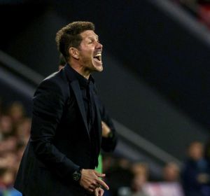 Diego Pablo Simeone, en San Mamés. Diego Pablo Simeone, en San Mamés.
