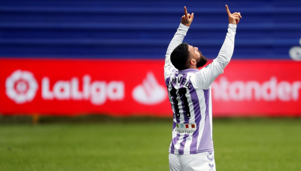 Daniele Verde celebra un gol con el Valladolid. 