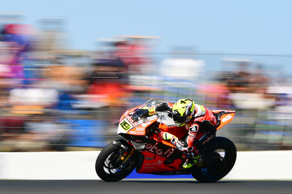 Álvaro Bautista sigue haciendo historia en Superbikes: primer piloto en ganar las seis primeras carreras desde 2003 Álvaro Bautista sigue haciendo historia en Superbikes: primer piloto en ganar las seis primeras carreras desde 2003
