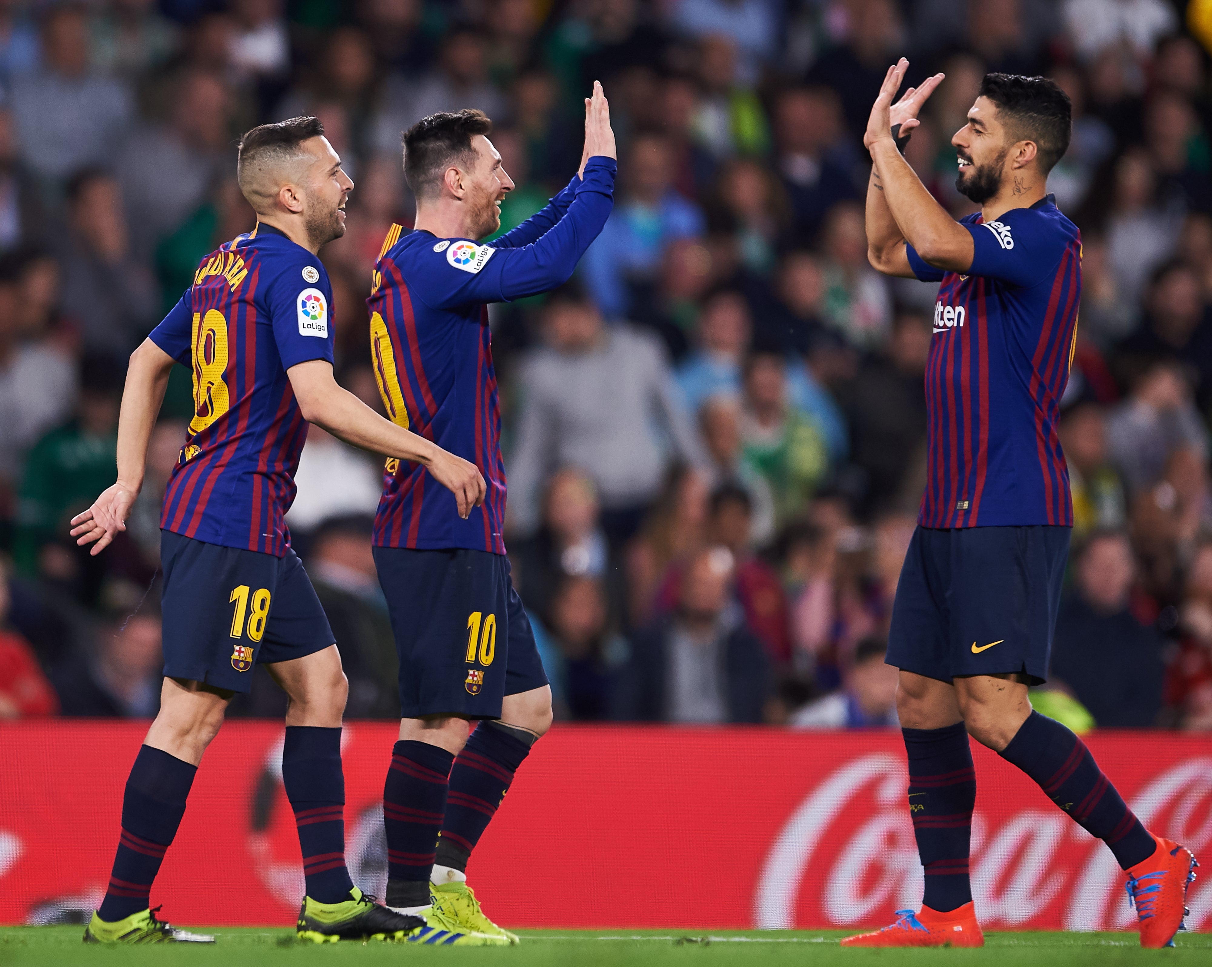 Un hat-trick de Messi acerca la Liga al Barcelona y deja al Atlético a 10 puntos Un hat-trick de Messi acerca la Liga al Barcelona y deja al Atlético a 10 puntos