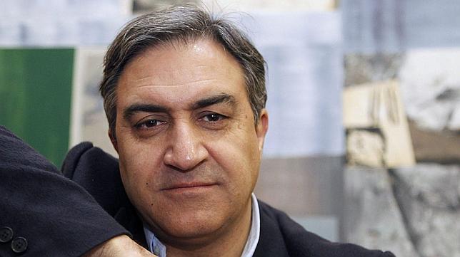 Encuentros Cercanos: José Luis Corral: "La historia sigue siendo una herramienta ideológica" Encuentros Cercanos: José Luis Corral: "La historia sigue siendo una herramienta ideológica"