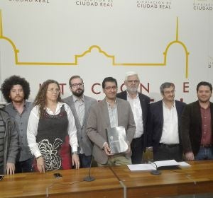 Presentación del trabajo donde se recogen las fosas comunes que hay en la provincia Presentación del trabajo donde se recogen las fosas comunes que hay en la provincia
