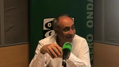 Carlos Sáez en Alcalá de Henares en la onda Entrevistamos al alcalde de Torres de la Alameda