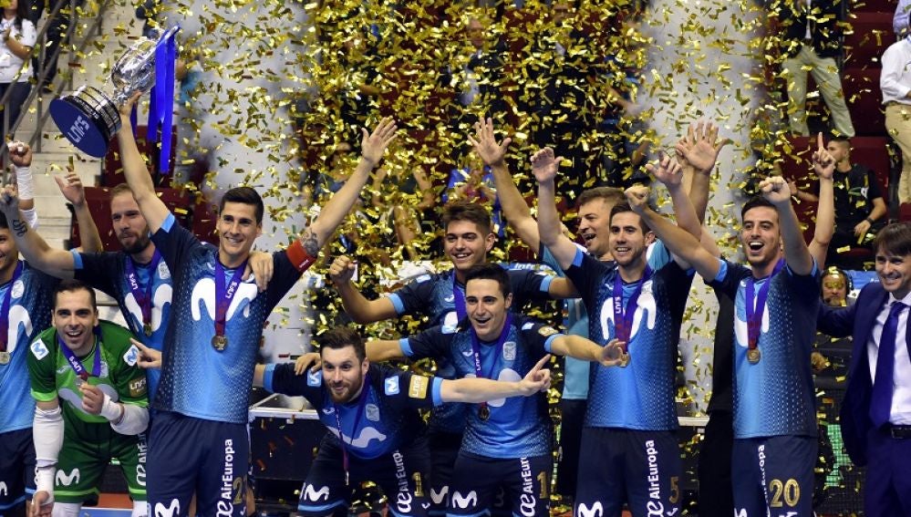 El Inter celebró en Ciudad Real la victoria de la Supercopa de Fútbol Sala 2.018