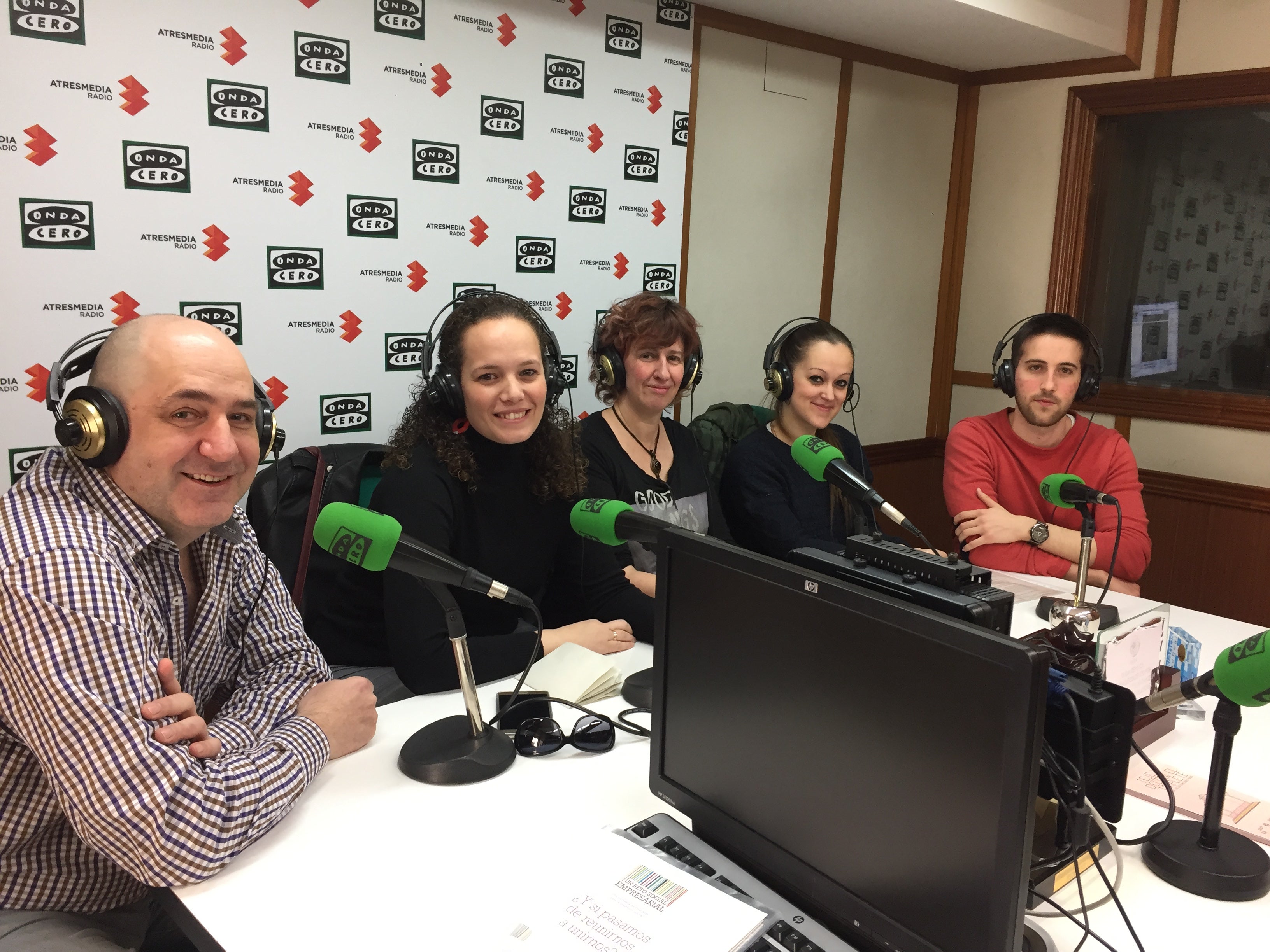 Buscando empleo Buscando empleo